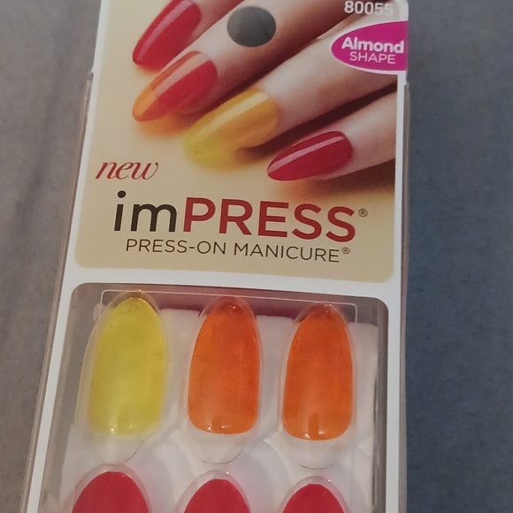 NWT! IMPRESS PRESS ON NAILS - Picture 3 of 8